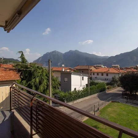 Mamma Ciccia Holiday Home - Casa Imperia Mandello del Lario Exterior photo